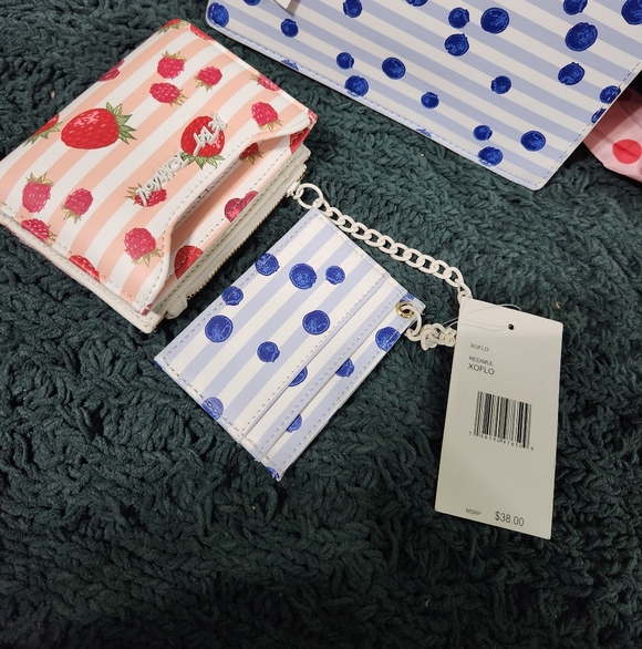 Betsey Johnson Strawberry Blueberry Spring Crossbody Handbag With Wallet NWT - Picture 5 of 7